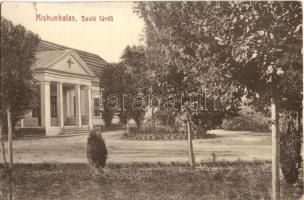 Kiskunhalas, Sóstó fürdő. W. L. Bp. 6335. Pressburger Ferencz kiadása (kis szakadás / small tear)