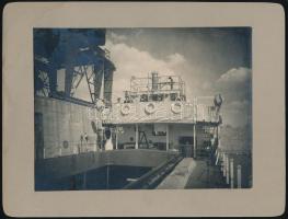 1933 Szeged DDSG-hajó, 2 db fotó, kartonra ragasztva, 12×16 cm