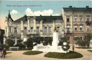 Arad, Csiky Gergely szobor, Kossuth park, Urbán Endre, Singer, Zsunkán Jenő üzlete / statue, park, shops (EK)