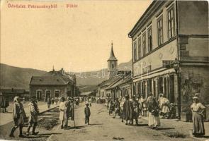 Petrozsény, Petrosani; Fő tér, piac, üzletek, templom. W. L. 1679. / main square, market, shops, church (EK)