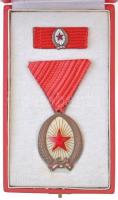 1964. A Munka Érdemrend bronz fokozata, zománcozott Br kitüntetés szalagon, miniatűrrel és szalagsávval, tokban T:1-,2