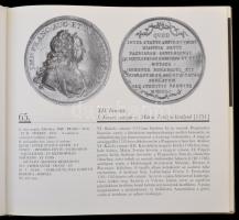 Gergely Jenő - Héri Vera: Pápák emlékezete. Pápai érmek, rendjelek, kitüntetések és pénzek. Bp.,1991...