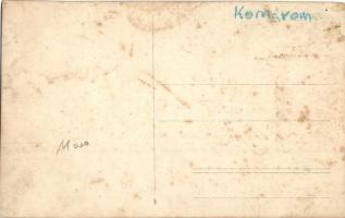 Komárom, Komárno; H-MACD hidroplán a Dunán, pilóták / seaplane over the Danube, pilots. photo (fl)