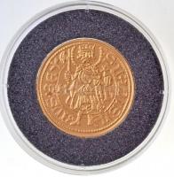 DN "Magyar aranypénzek utánveretben - V. László dukát" aranyozott Ag emlékérem (5,5g/0.333...