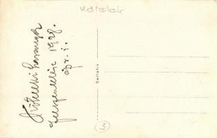 1928 Kőtelek, Köteleki harangok felszentelése (a harangemelő kötél már a templomtorony ablakában). p...