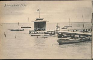 Balatonalmádi, Képeslapfüzet 10 db városképes lappal, benne: Vasútállomás, gőzmozdony, Csónak kikötő...