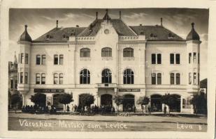 Léva, Levice; Mestsky dom / Városháza, Vámos Mór, Trebitsch Ignácz üzlete / town hall, shops