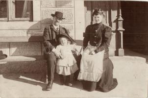 1910 Vipiteno, Sterzing (Südtirol); family group photo