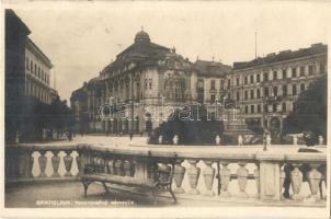 Pozsony, Pressburg, Bratislava; Koronázási tér / Koronuvacne namestie / square