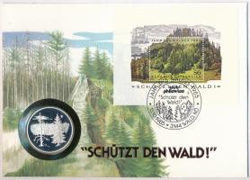 Ausztria 1985. Védd az erdőt! jelzett Ag emlékérem felbélyegzett borítékban (0.999/33mm) T:PP Austria 1985. Protect the forest! hallmarked Ag commemorative medal in envelope with stamp (0.999/3mm) C:PP