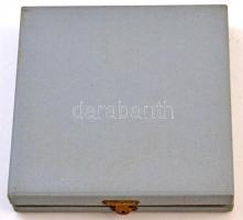 Asszonyi Tamás (1942- ) DN "Győr-Sopron Megyei Tanácsi Tervező Vállalat" Br emlékérem dísz...