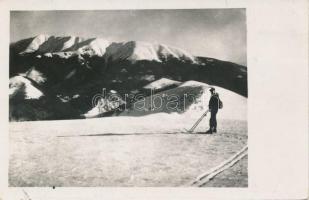 Koritnyica, Korytnica; síelő a Magas-Tátrában / skier in the High Tatras