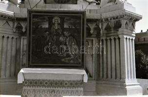 cca 1930 Budapest felvonulás. irredenta emlékmű, Hősök tere és egyéb képek, 40 db városképes fotóneg...