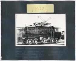 1923, 1934 Ganz-MÁVAG tehervonati mozdony , 2 db későbbi előhívás, albumlapra ragasztva, részletes leírással, 9×14 cm / locomotives, Ganz-MÁVAG, 2 modern copies of vintage photos, 9x14 cm