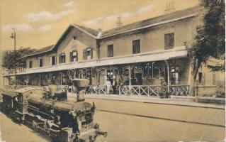 Árpatarló, Ruma; vasútállomás gőzmozdonnyal / Bahnhof / railway station with locmotive (EK)
