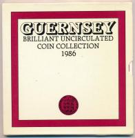 Guernsey 1986. 1p - 1P (7xklf) forgalmi szett karton dísztokban T:1  Guernsey 1986. 1 Penny - 1 Pound (7xdiff) coin set in cardboard case C:UNC