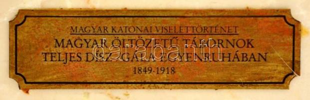 Demjén Imre (1937- ): Magyar katonai viselettörténet: Magyar öltözetű tábornok teljes dísz-/gálaegye...