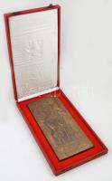 Búza Barna (1910-2010): Felszabadulás 1945-1975. Bronz téglalap alakú plakett (gipszel súlyozott), j...