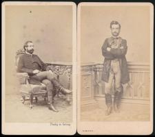cca 1861 Férfiak viselete, 2 db vizitkártya méretű fénykép jelzett műtermekből, 10,5x6 cm