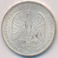 NSZK 1970F 5M Ag "Beethoven" T:1-,2 kis patina
FRG 1970F 5 Mark Ag "Betthoven" ...