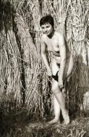 cca 1972 Nádüzem a Velencei-tó partján, szolidan erotikus felvételek, 13 db vintage negatív, 24x36 m...