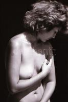 cca 1977 Pajkos lányok, szolidan erotikus felvételek, 4 db vintage fotó, + 5 db vintage negatív (a n...