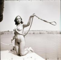 cca 1984 Menesdorfer Lajos (1941-2005) budapesti fotóművész hagyatékából 7 db vintage negatív, szoli...