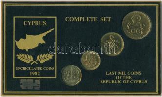 Ciprus 1982. 5M-100M (4xklf) forgalmi sor dísztokban T:1 Cyprus 1982. 5 Mils - 100 Mils (4xdiff) coin set in original case C:UNC