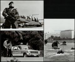cca 1950-1987 Vegyes katonai fotó tétel, 7 db, közte határőrök, rendőrök is, az egyiken cenzori pecs...