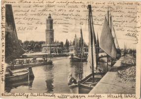 11 db régi főleg olasz városképes lap, közte 1 Szörényvár képeslap / 11 pre-1945 mainly Italian town...