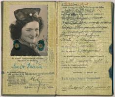 cca 1940 Sokat utazott hölgy, majdnem teljesen betelt útlevele / Almost full passport