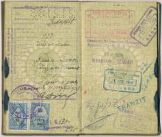 cca 1940 Sokat utazott hölgy, majdnem teljesen betelt útlevele / Almost full passport