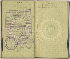cca 1940 Sokat utazott hölgy, majdnem teljesen betelt útlevele / Almost full passport