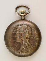 Braunswetter János Szeged, szecessziós díszített tokos fém zsebóra. Hátlap lejár, javításra szorul, ...