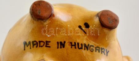 Malacpersely, kézzel festett mázas kerámia, jelzett, máz hibákkal, m: 13 cm