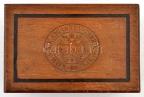 "K. K. Cigarren - Fabrik Wien - Rossau" fa cigarettás doboz, belsejében papír díszítéssel,...
