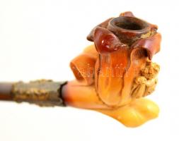 cca 1900 Virág alakú díszes tajtékpipa címerrel, fém szerelékes szárral, apró kopásokkal, saját, sér...