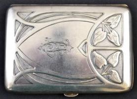 Szecessziós ezüst (Ag.) cigarettatárca monogrammal, jelzett, 9,5×7×1,5 cm, bruttó 75 g / Silver Art Nouveau cigarette box, hallmarked, 9,5×7×1,5 cm, gross weight 75 g
