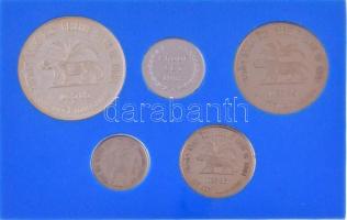 India 1985. 50p-100R (4xklf) forgalmi sor eredeti dísztokban, közte 1985. 100R Ag Arany Jubileum - Reserve Bank of India + India Government Mint emlékérem T:1 (eredetileg PP) India 1985. 50 Paise - 100 Rupees (4xklf) coin set in original case, including 1985. 100 Rupees Ag Golden Jubilee - Reserve Bank of India + India Government Mint commemorative medal C:UNC (originally PP)