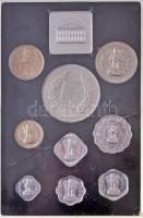 India 1973. 1p-10R (9xklf) forgalmi sor eredeti, sérült dísztokban, közte 1973. 10R Ag F.A.O. + India Government Mint emlékérem T:1 (eredetileg PP) India 1973. 1 Paisa - 10 Rupees (9xklf) coin set in original, damaged case, including 1973. 10 Rupees Ag F.A.O. + India Government Mint commemorative medal C:UNC (originally PP)