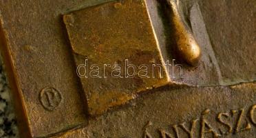 1998 Popovics Lőrinc (1953- ): Szent Borbála, a bányászok védőszentje, bronz kisplasztika, márvány t...