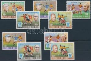 Labdarúgás fogazott + vágott  sor (Mi 639B hiányzik) Football perforated + imperforated set (Mi 639B...