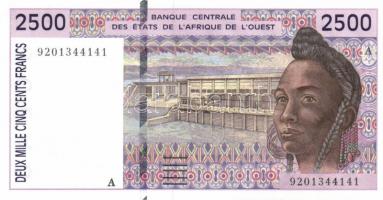 Nyugat-Afrikai Államok/Elefántcsontpart 1992. 2500Fr Sign.23 T:I