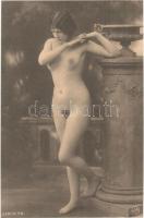 Erotic nude lady. J.A. Serie 75.