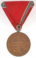 1939. "Magyar Bronz Vitézségi Érem" Br kitüntetés mellszalaggal. Szign.: Berán T:2
Hungar...
