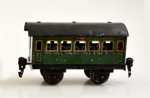 Vidéky Brigitta (1911-?): Virágos csendélet, olaj, karton, jelzett, fa keretben,35×45,5 cm