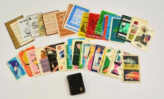 1944-1989 Vegyes kártya naptár tétel, egy 1944-es mini naplóval, 48 db, közte:  1953-1989 3 db fém kártyanaptár. 1970 IBUSZ Rt. 1970-es kártyanaptár, fém plakettel. Különféle méretben, a mini naptár viseltes, egyébként jó állapotban.