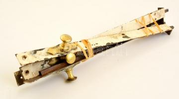 Régi fém ablaknyitok réz fogantyúkkal, 4 db, 35x2 cmx4