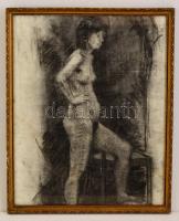 Jelzés nélkül: Női akt. Szén, papír, gyűrődéssel, üvegezett keretben, 49×39 cm