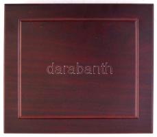 Fa éremtartó doboz 12 férőhellyel,kivehető tálcával, használt, szép állapotban